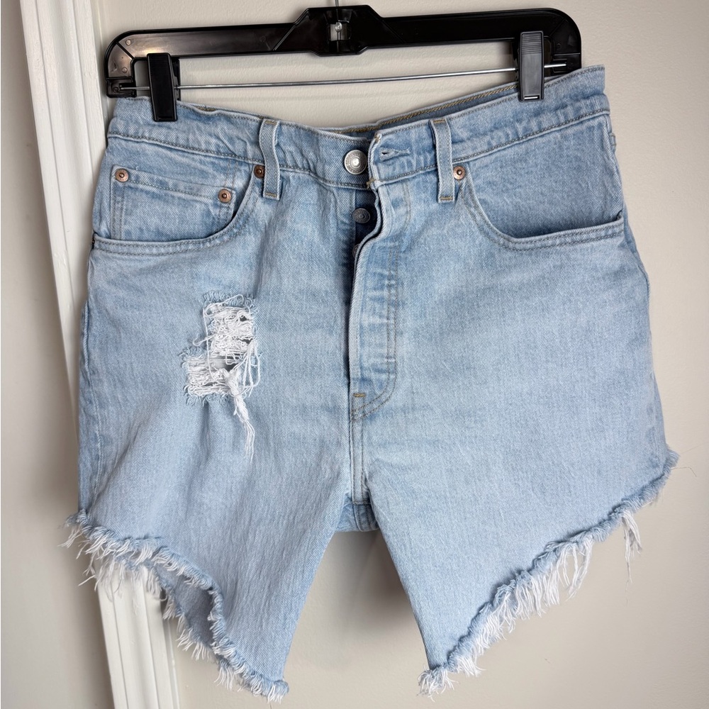 Levi's Light Blue Frayed Jeans Shorts - Picture 16 of 16